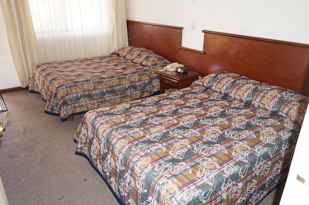 Maria Luisa Inn & Suites Juarez  Værelse billede