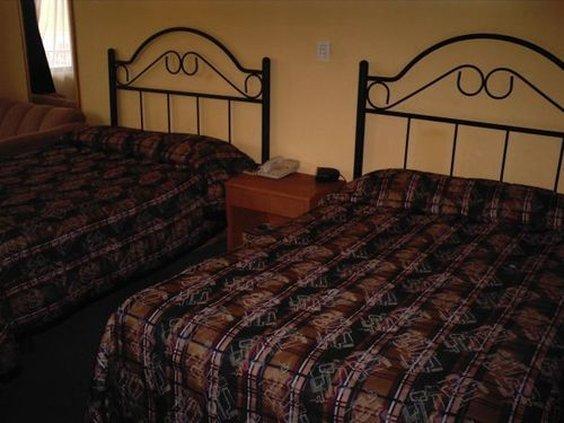 Maria Luisa Inn & Suites Juarez  Værelse billede